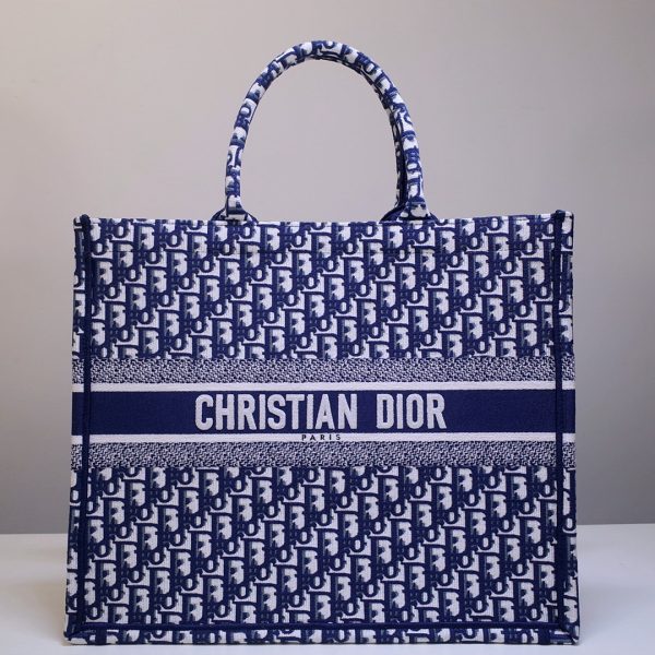 Replica Dior Book Tote Bag M1286 in Classic Design - Image 3