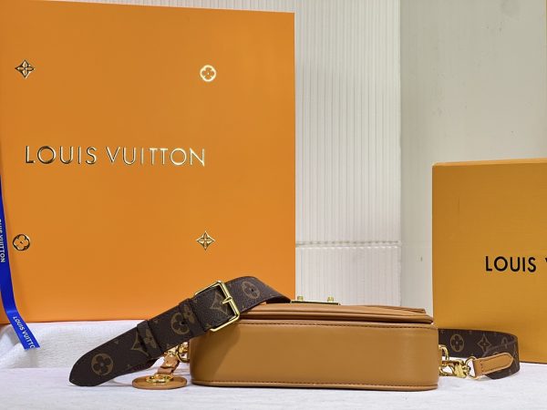 Louis Vuitton Swing Bag Replica – Timeless Luxury Design - Image 13