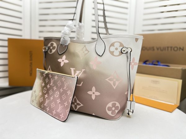 Replica Louis Vuitton Neverfull MM Tote - 3 Chic Styles - Image 11