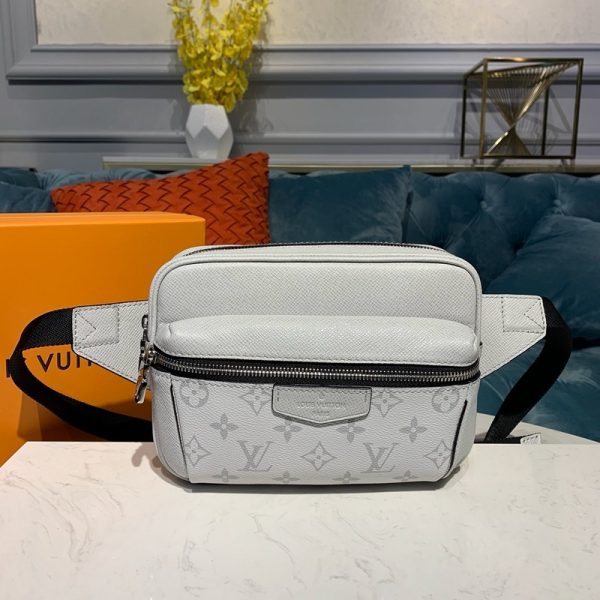LV Replica Outdoor Bumbag M30247 | Stylish & Functional - Image 3