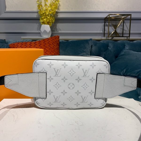 LV Replica Outdoor Bumbag M30247 | Stylish & Functional - Image 4