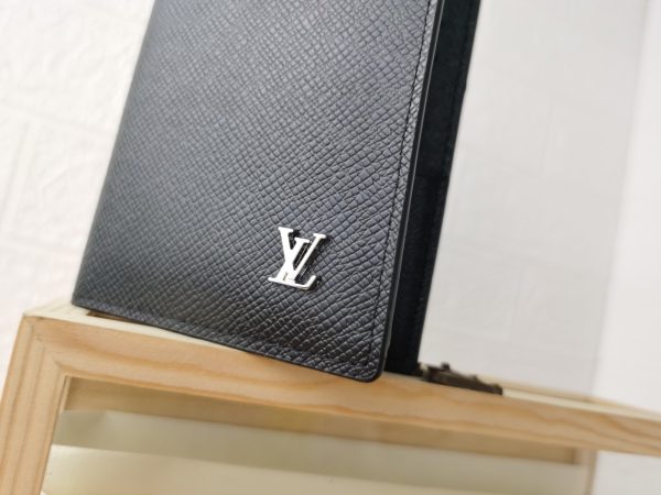 Premium Replica Louis Vuitton Brazza Wallet M30285 - Image 4