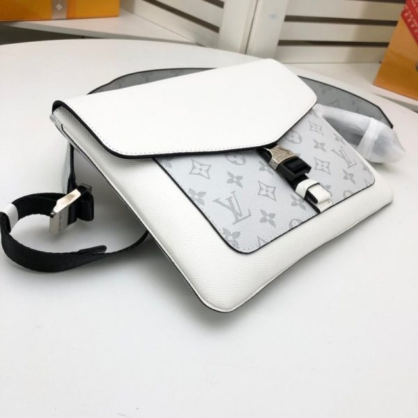 LV Replica Outdoor Flap Messenger M30413 – Stylish & Functional - Image 7