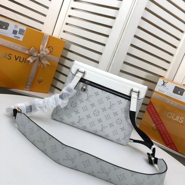 LV Replica Outdoor Flap Messenger M30413 – Stylish & Functional - Image 8