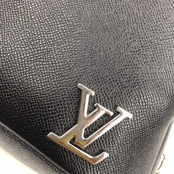 Louis Vuitton Avenue Sling Bag Replica M30443 - Image 9