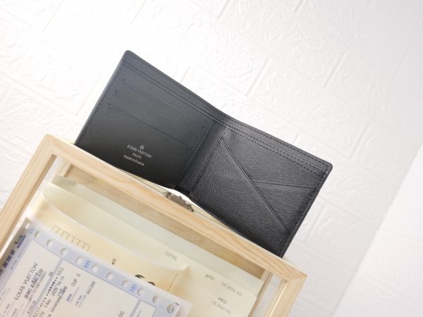 Replica Louis Vuitton Multiple Wallet M30530 - Stylish & Functional - Image 5