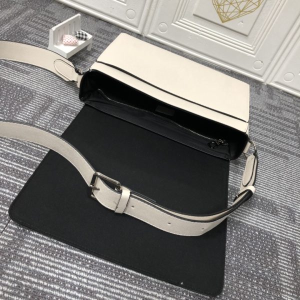 Replica LV New Flap Messenger Bag M30813 - Image 19