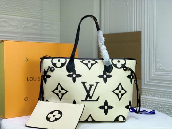 Replica LV Neverfull M45679 Tote in White/Black - Image 7