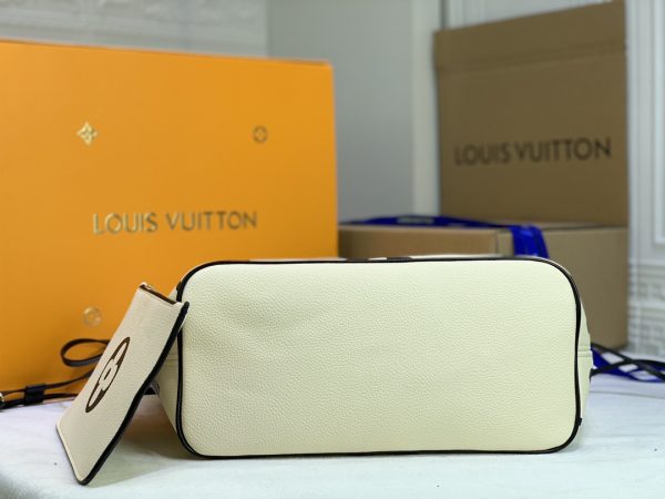 Replica LV Neverfull M45679 Tote in White/Black - Image 9