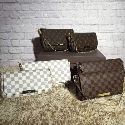 Replica Louis Vuitton Favorite MM Handbag 24/28cm - Stylish Design