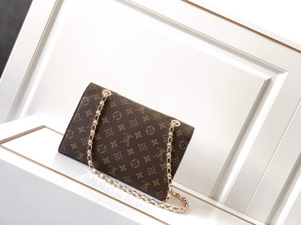Replica LV Victoire Chain Bag M41731 - AAA Quality - Image 15