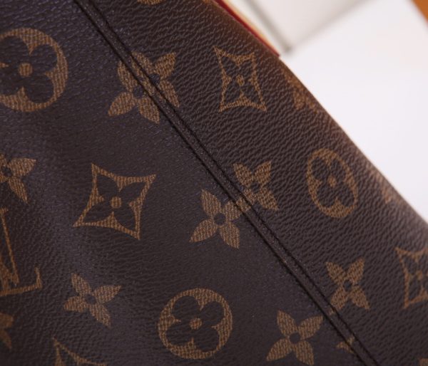 Louis Vuitton Monogram Bucket PM Tote with Wallet M42238 Replica - Image 4