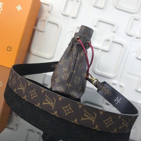 AAA Replica Louis Vuitton Noe Pouch M43445 - Premium Quality - Image 6