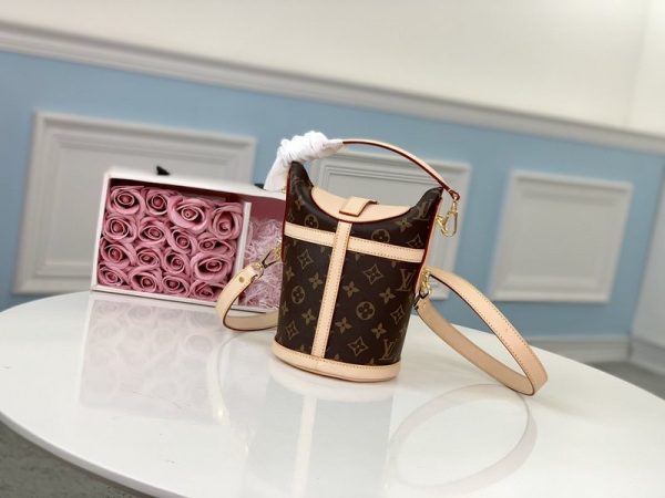 Replica Louis Vuitton Duffle Bag M43587 | Stylish Travel Essential