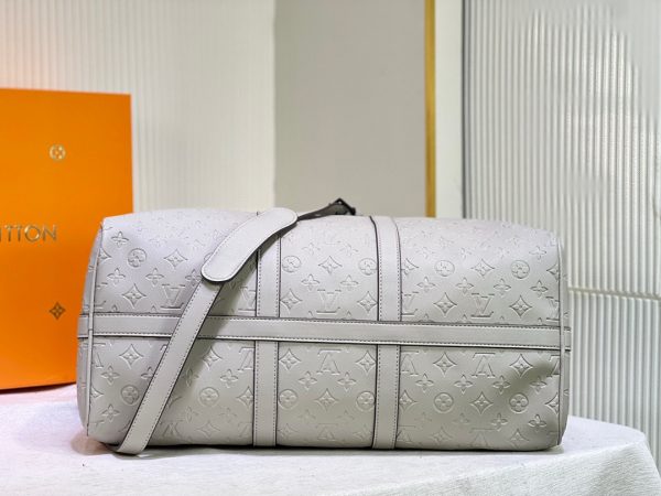 Silver LV Keepall Bandouliere 50 Replica – Stylish Travel Essential - Image 5