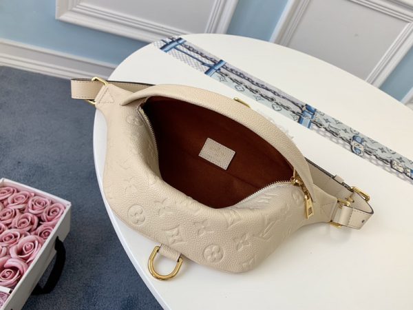 Replica LV Monogram Empreinte Bumbag Black/Beige AAA - Image 4
