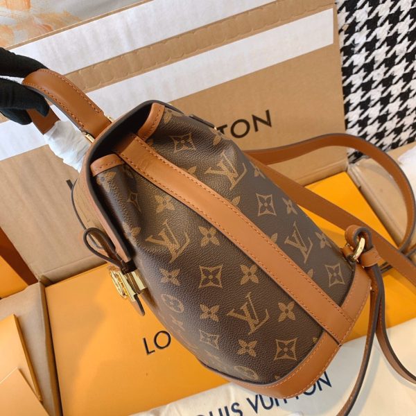 LV Dauphine Backpack PM Replica – Stylish & Timeless Design - Image 3