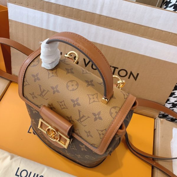 LV Dauphine Backpack PM Replica – Stylish & Timeless Design - Image 5