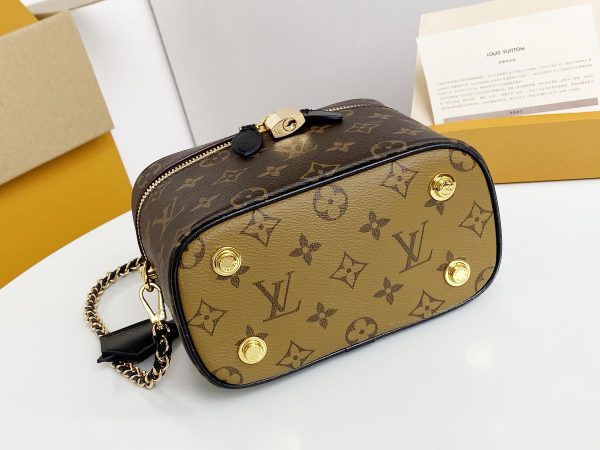Replica Louis Vuitton Vanity PM M45165 Handbag – Stylish & Chic - Image 4