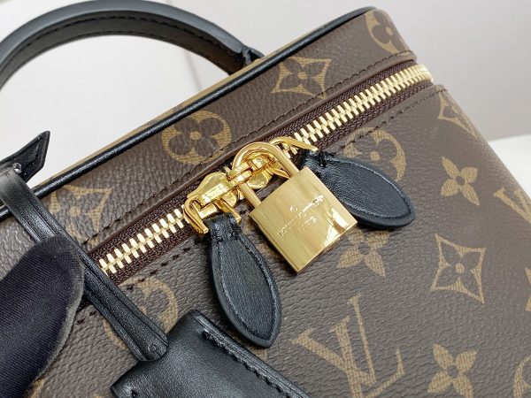 Replica Louis Vuitton Vanity PM M45165 Handbag – Stylish & Chic - Image 6