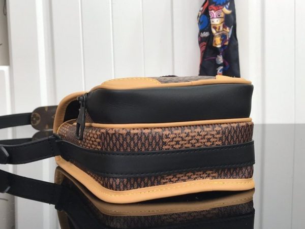 Replica LV Nano Amazone Messenger N40357 – Compact Luxury - Image 3