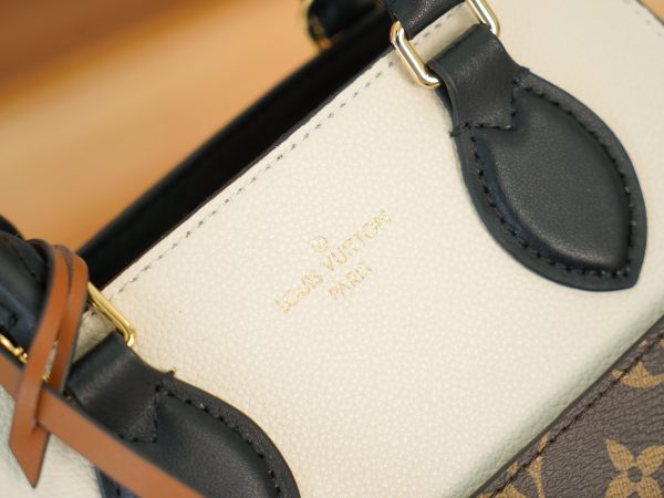 Replica Louis Vuitton Fold Tote PM M45388 Handbag - Image 6