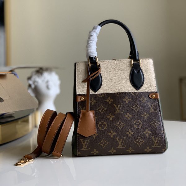 Replica LV Fold Tote PM M45388 Handbag - Image 9