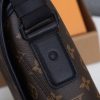 Best Replicas Bags - Authentic-Style LV Magnetic Messenger Bag – Louis Vuitton Replica Shop For Best Louis Vuitton LV Replica Bags With Cheap Price