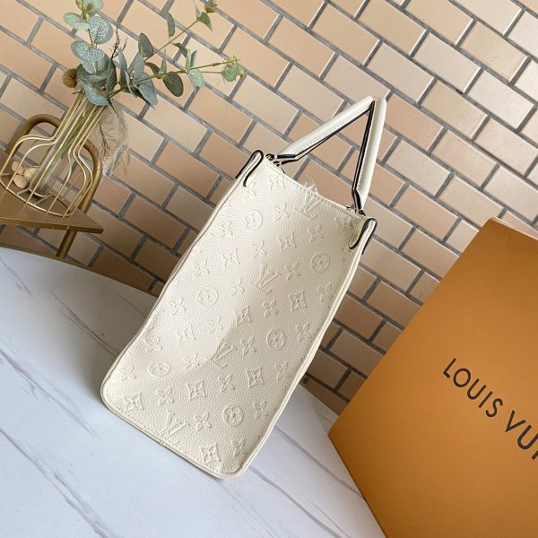 Replica LV Onthego MM Tote Bag in 6 Stylish Designs - Image 10