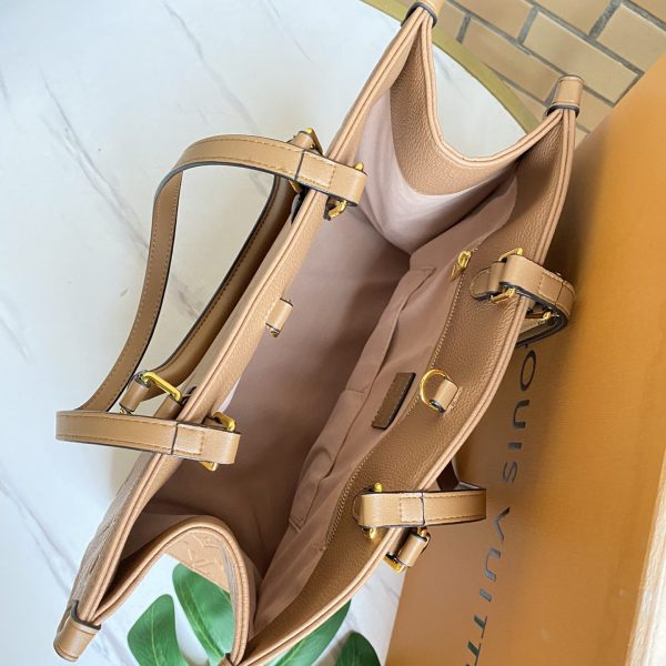 Replica LV Onthego MM Tote Bag in 6 Stylish Designs - Image 16