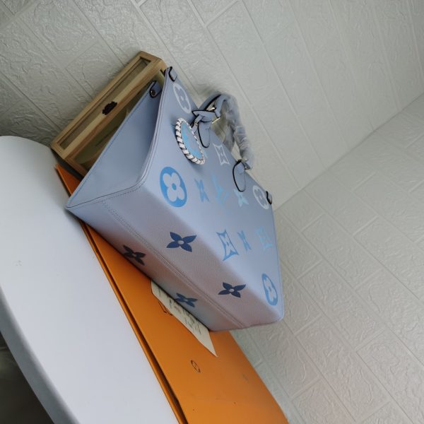 Replica LV By The Pool Onthego MM Blue Beige Pink Bag - Image 8