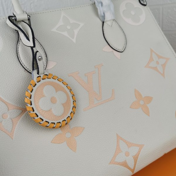 Replica LV By The Pool Onthego MM Blue Beige Pink Bag - Image 13