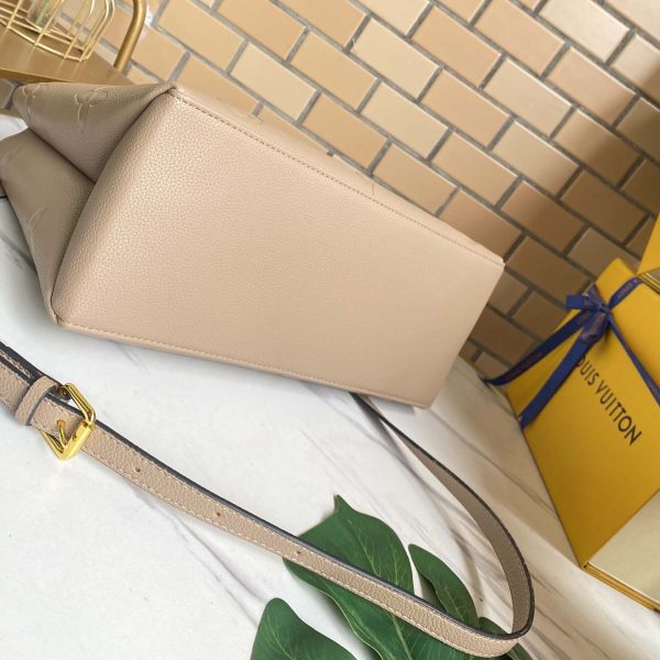 Replica LV Grand Palais Tote Bag - Luxe Style, Affordable Elegance - Image 10