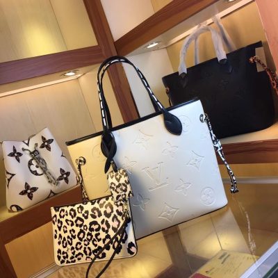Replica LV Neverfull MM Tote in Black & White