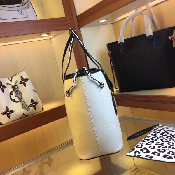 Replica LV Neverfull MM Tote in Black & White - Image 3
