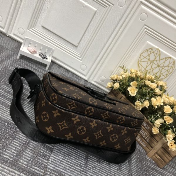 Replica Louis Vuitton S Lock Messenger Bag M45863 - Image 5