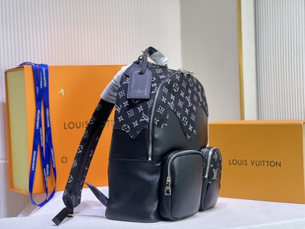 Replica LV Multipocket Backpack M45973 – Stylish & Functional - Image 2