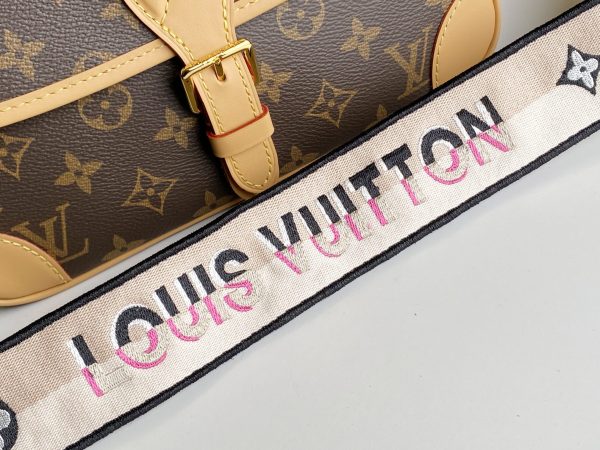Replica Louis Vuitton Diane M45985 Crossbody Bag - Image 7