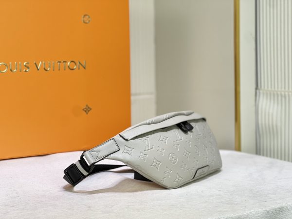 Louis Vuitton Discovery Bumbag PM Grey - Replica - Image 2