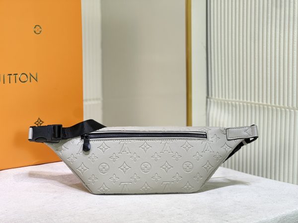 Louis Vuitton Discovery Bumbag PM Grey - Replica - Image 5