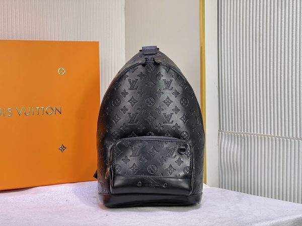 Replica LV Monogram Shadow Racer Slingbag M46107