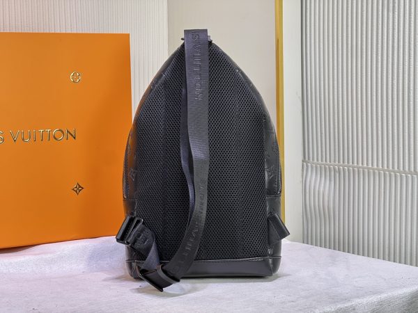 Replica LV Monogram Shadow Racer Slingbag M46107 - Image 4
