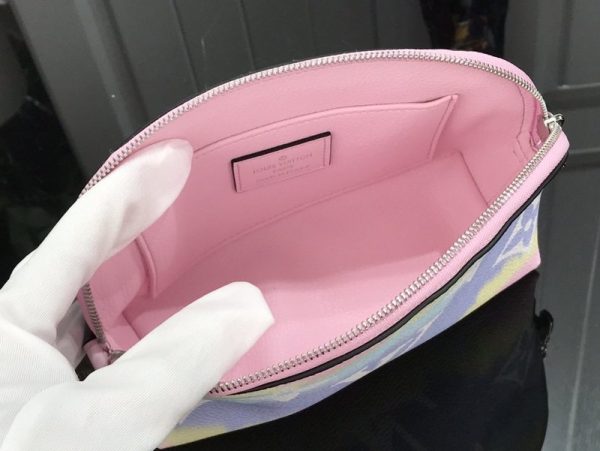 Replica LV Escale Cosmetic Pouch M47515 – Stylish & Compact - Image 5