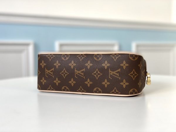 Louis Vuitton Toiletry Bag 25 Replica M47527 - Image 5