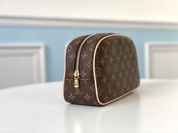 Louis Vuitton Toiletry Bag 25 Replica M47527 - Image 2