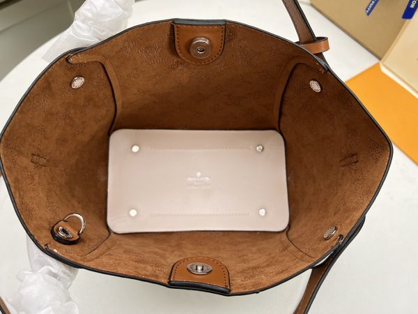 Replica LV Hina PM Bag - Beige, Pink & White Luxury Design - Image 5