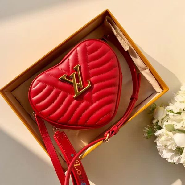 AAA Replica Louis Vuitton New Wave Heart Bag - Image 2