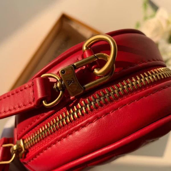 AAA Replica Louis Vuitton New Wave Heart Bag - Image 6