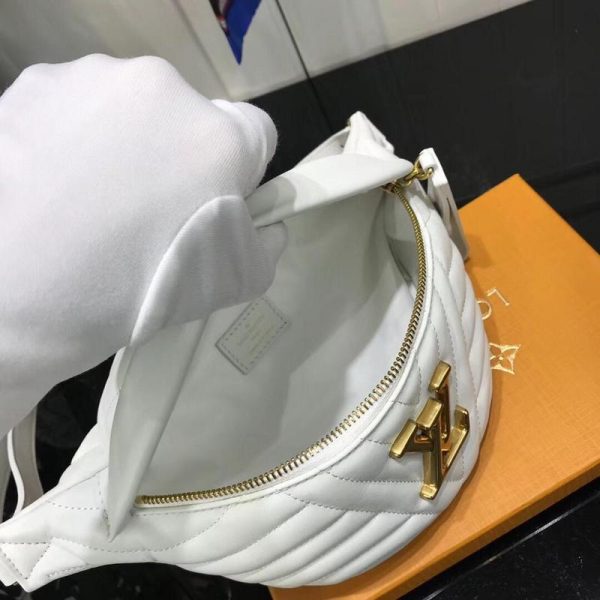 Louis Vuitton New Wave Bumbag Black/White Replica - Image 6