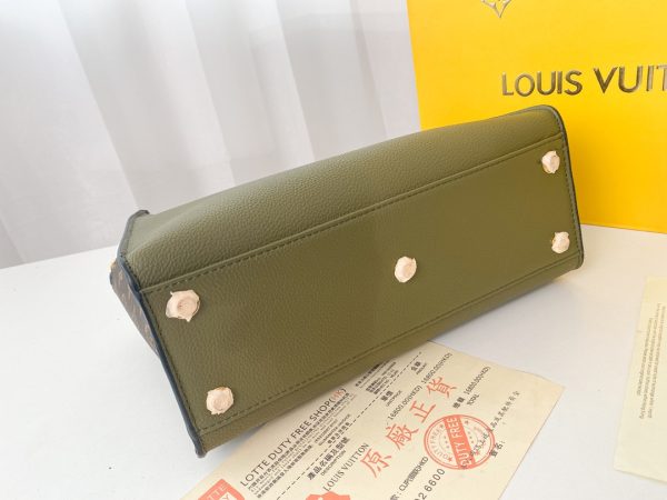 Louis Vuitton On My Side Replica Handbag M53827 - Image 12